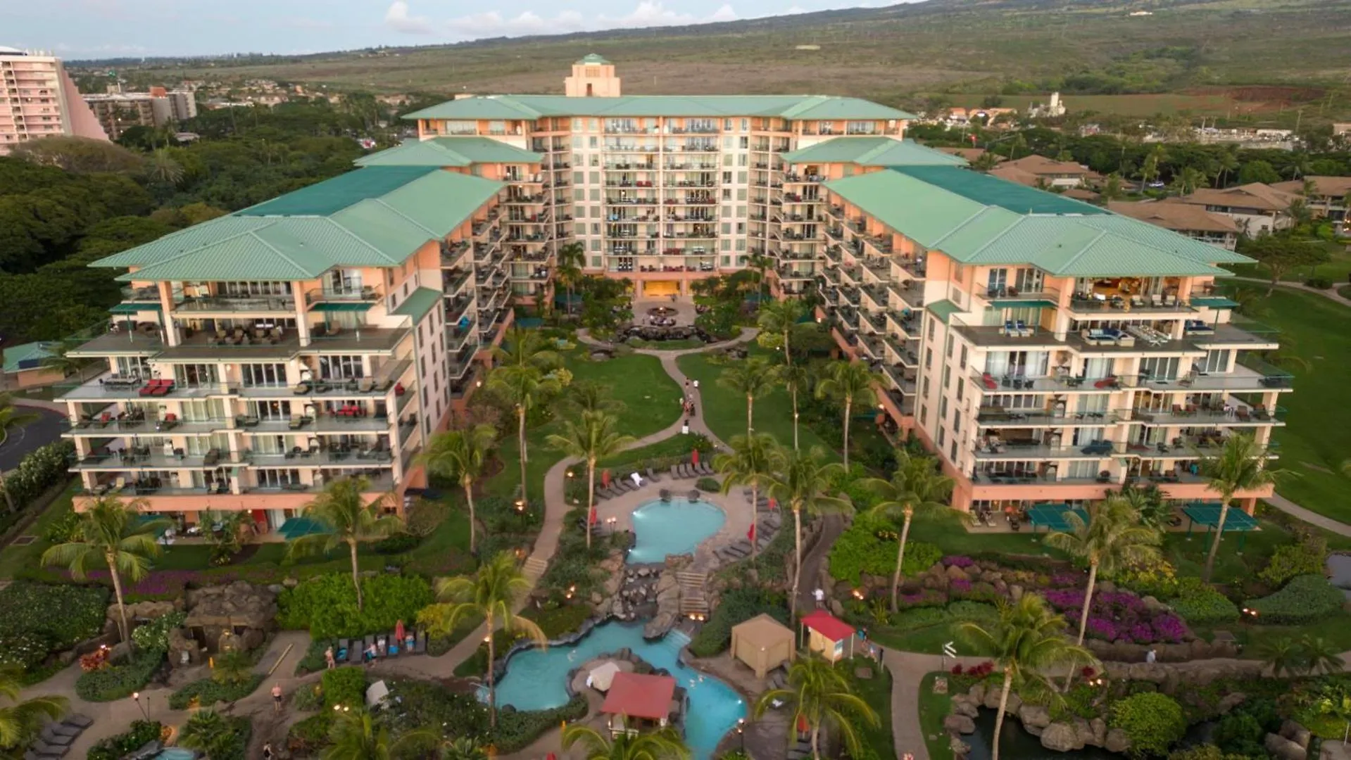 Apartment Honua Kai Beachfront Resort: Oceanview Oasis with Pools & Spa Kaanapali